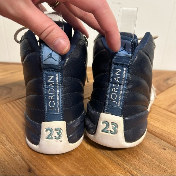Air Jordan 12 Retro blue white boys size 5.5 athletic mid top sneakers - Picture 6 of 10
